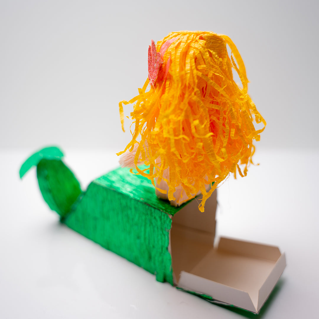 Pearl Mermaid Mini Pinata Girls Party Favor Under the Sea Party