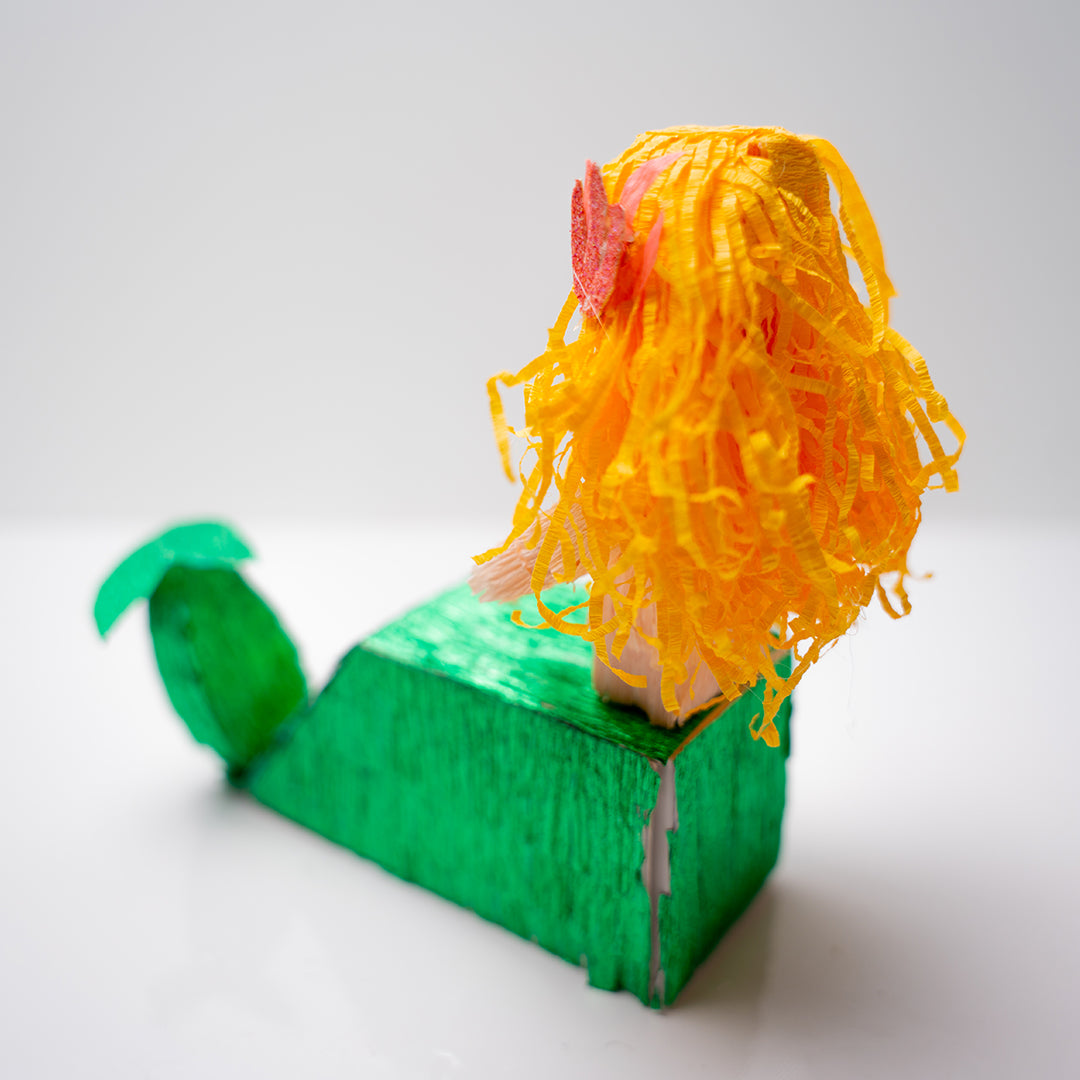 Pearl Mermaid Mini Pinata Girls Party Favor Under the Sea Party
