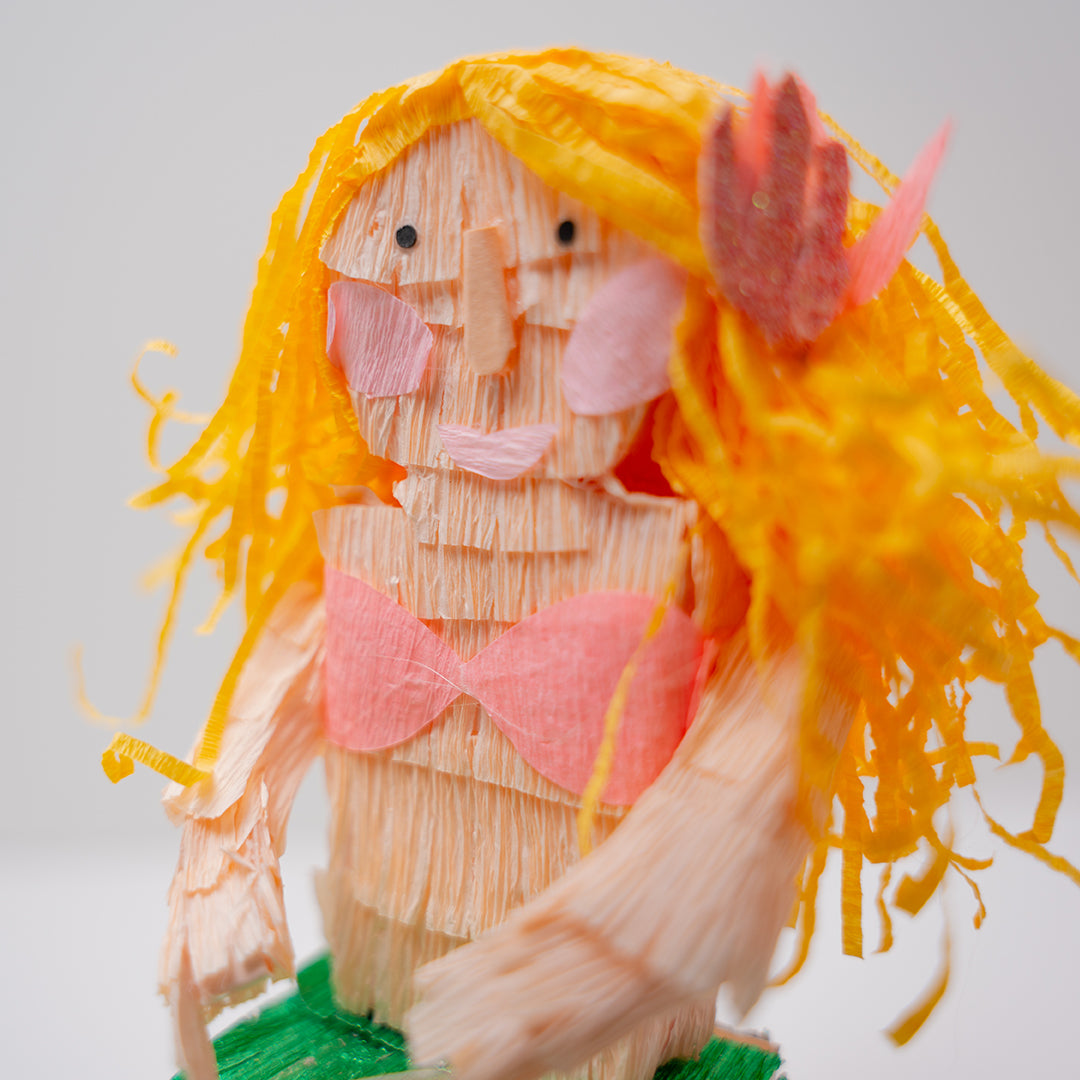 Pearl Mermaid Mini Pinata Girls Party Favor Under the Sea Party