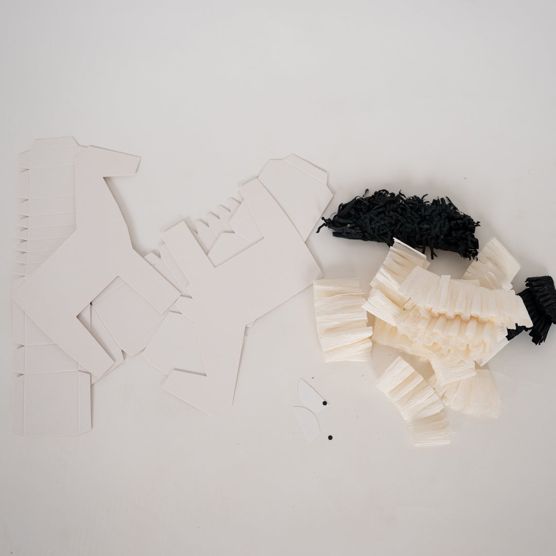 DIY Kit – Zebra Mini Pinata